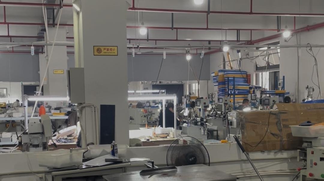 Custom Eyewear Packaging Supplier by OUSIKI OPTICS